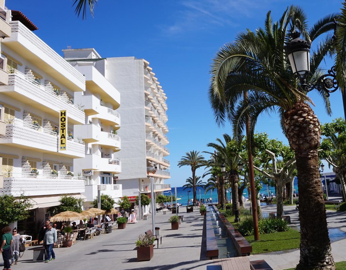 Hostal Yebisah Santa Eularia des Riu Ngoại thất bức ảnh
